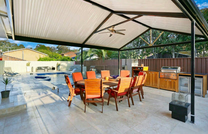 Pool in Kings Langley