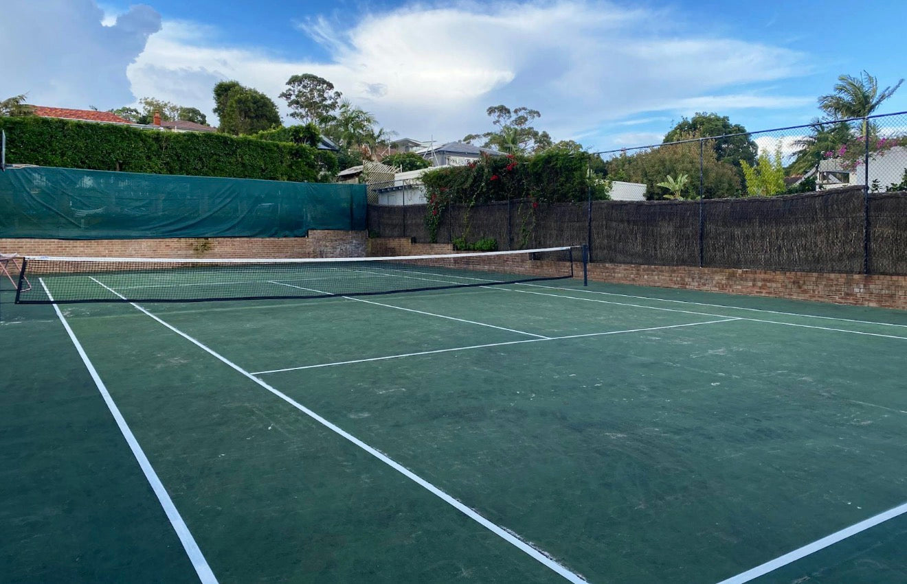 Tennis court in Seaforth